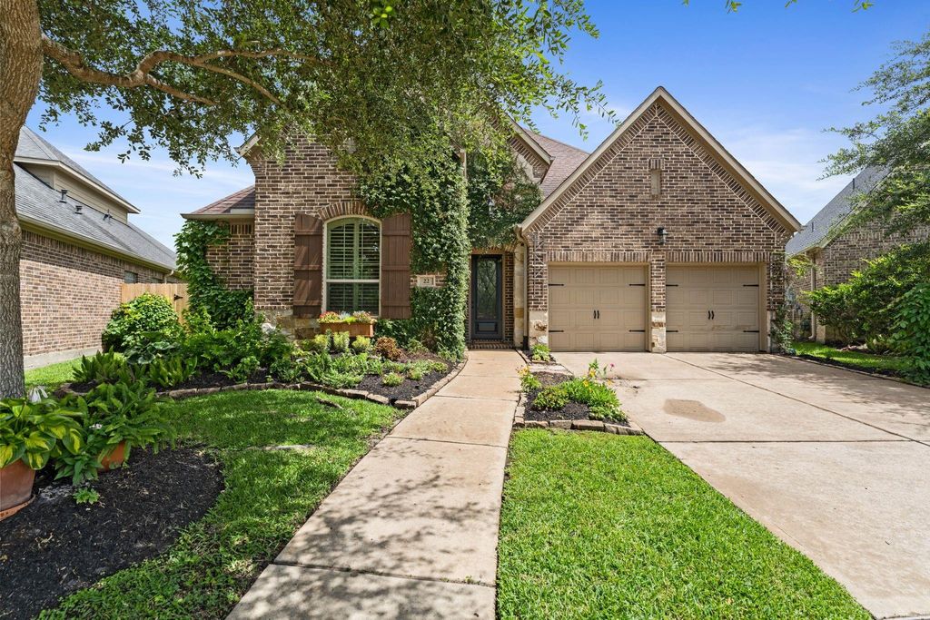 22 Willow Bay Drive, Missouri City, TX 77459