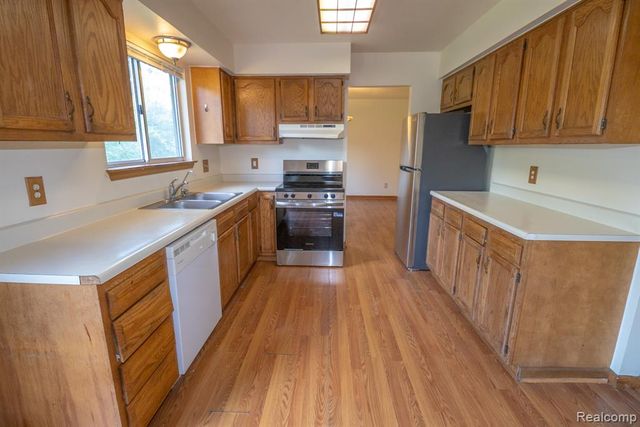 42091 Greenwood Drive, Canton, MI 48187