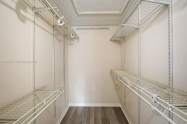 6327 Chasewood Dr E, Jupiter, FL 33458