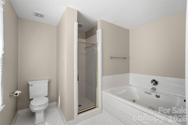 115 Chesney Glen Drive, Matthews, NC 28105