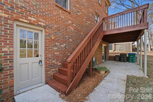 115 Chesney Glen Drive, Matthews, NC 28105