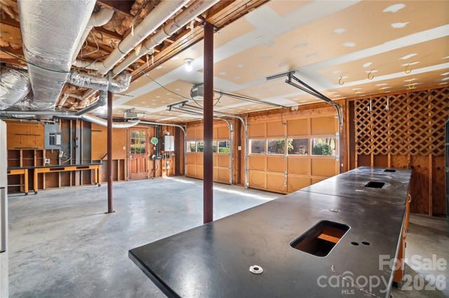 115 Chesney Glen Drive, Matthews, NC 28105