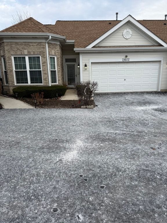 21602 W Empress Lane, Plainfield, IL 60544
