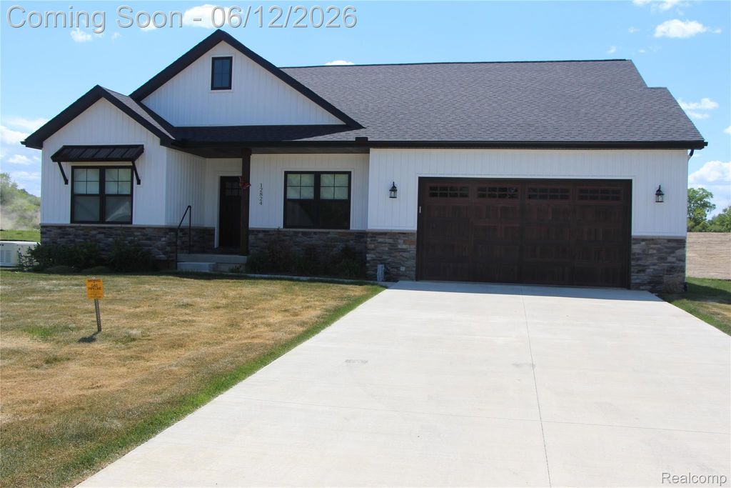 12824 Ivy Lane, Fenton Charter Township, MI 48451