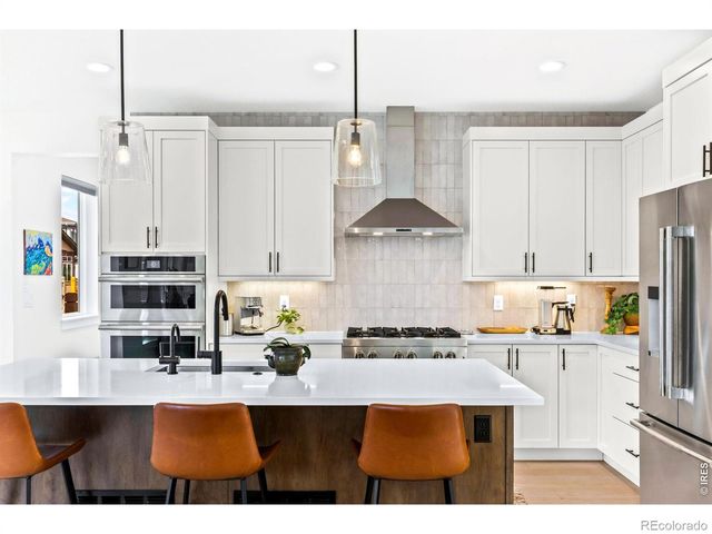 5579 Moosehead Circle, Longmont, CO 80503