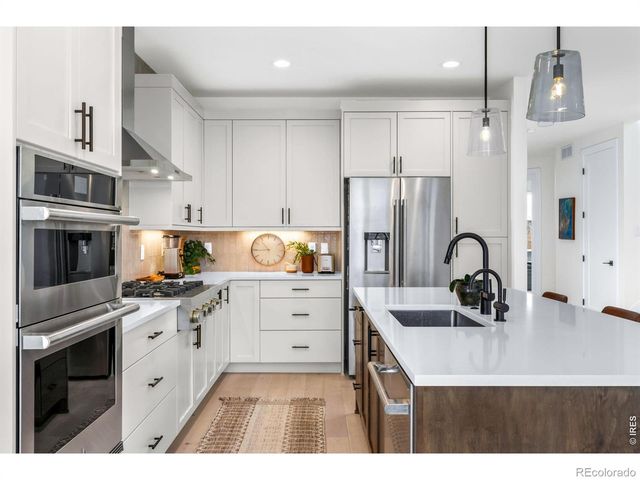 5579 Moosehead Circle, Longmont, CO 80503