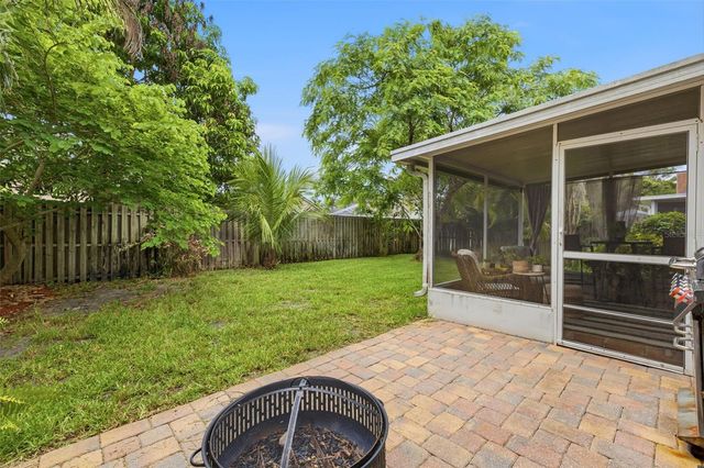 12329 GLENFIELD AVENUE, Tampa, FL 33626
