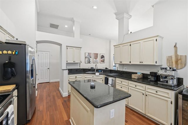 12329 GLENFIELD AVENUE, Tampa, FL 33626