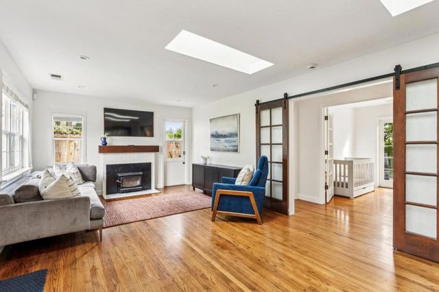 499 Sonora Avenue, El Granada, CA 94019