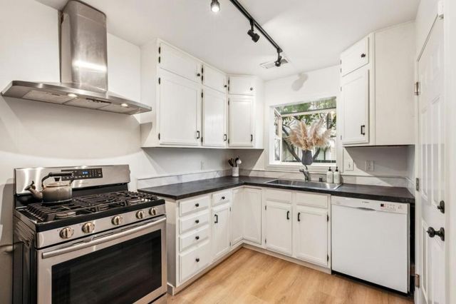 499 Sonora Avenue, El Granada, CA 94019