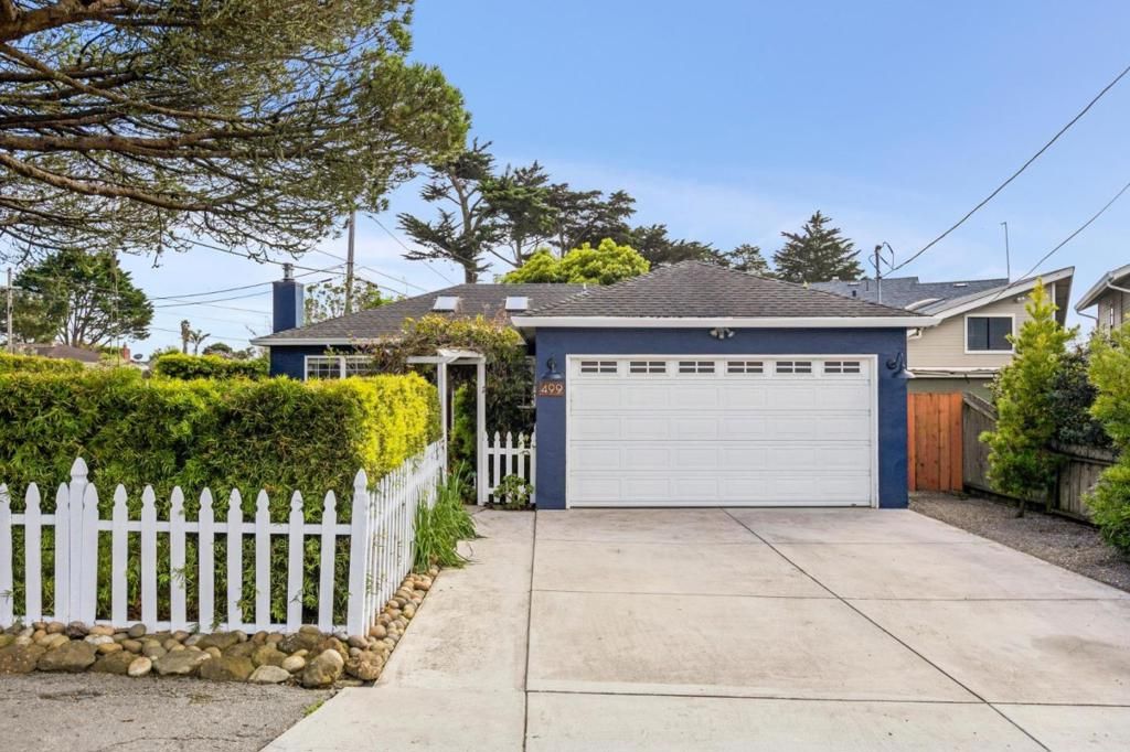 Image 1 of property listing at 499 Sonora Avenue, El Granada, CA 94019