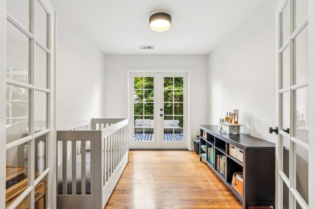 Image 27 of property listing at 499 Sonora Avenue, El Granada, CA 94019