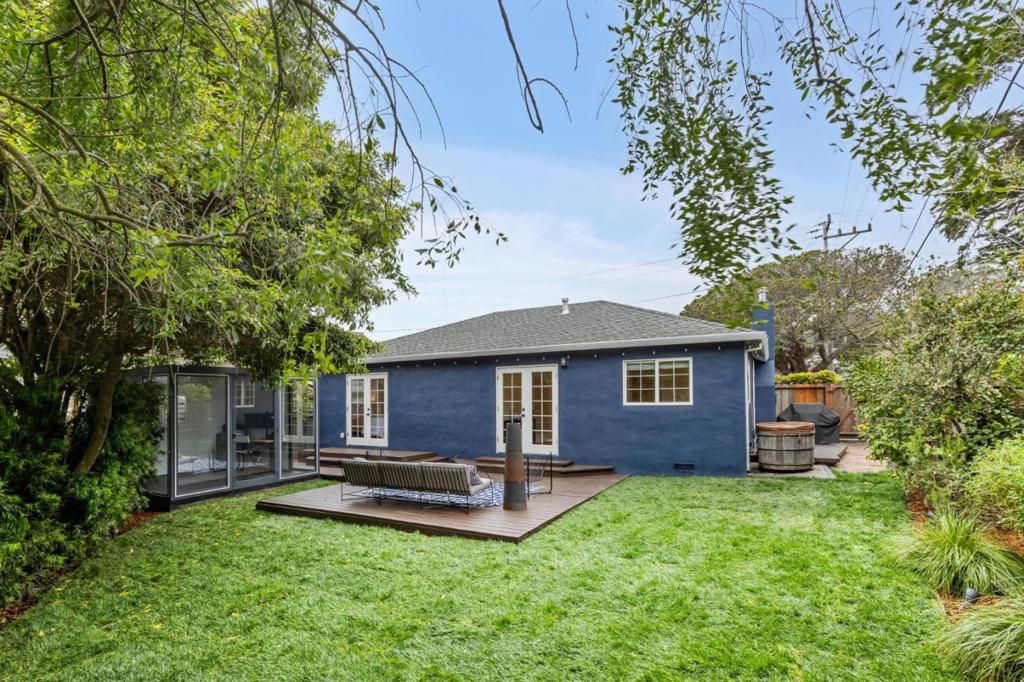 Image 37 of property listing at 499 Sonora Avenue, El Granada, CA 94019