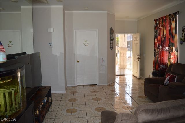 5946 Autumn Harvest Avenue, Las Vegas, NV 89142