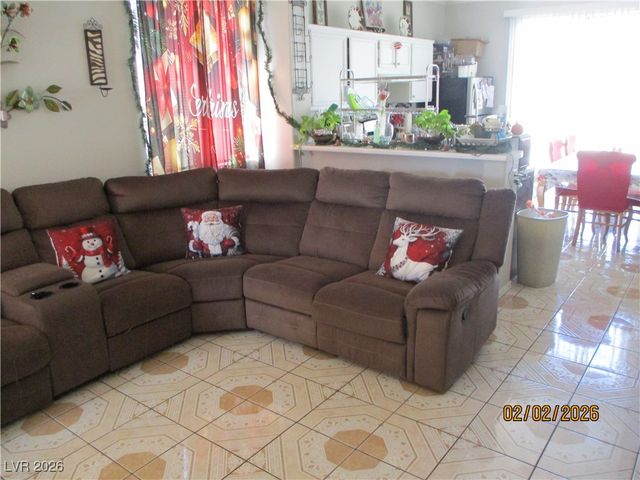 5946 Autumn Harvest Avenue, Las Vegas, NV 89142