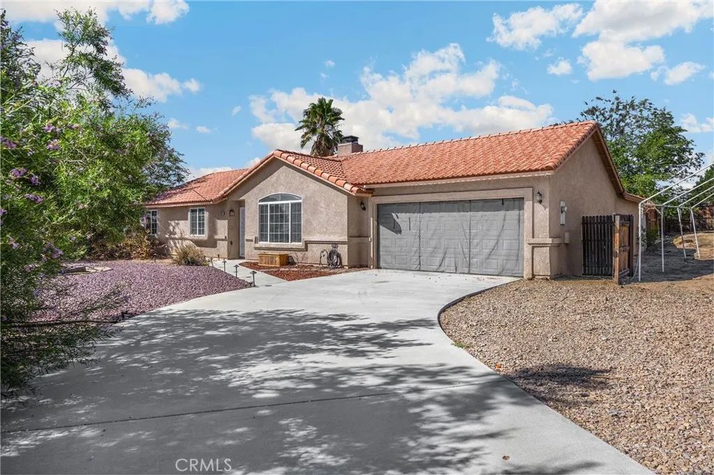 13554 2nd Ave, Victorville, CA 92395