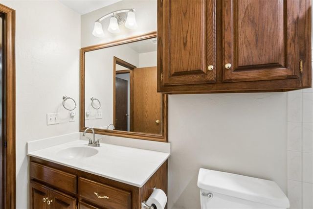 10705 Fairway Avenue, Oklahoma City, OK 73170