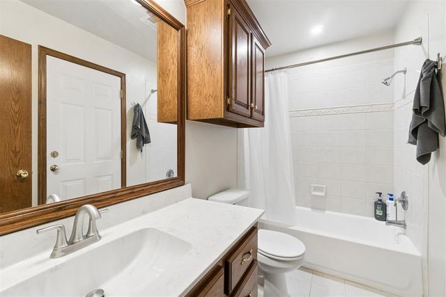 10705 Fairway Avenue, Oklahoma City, OK 73170