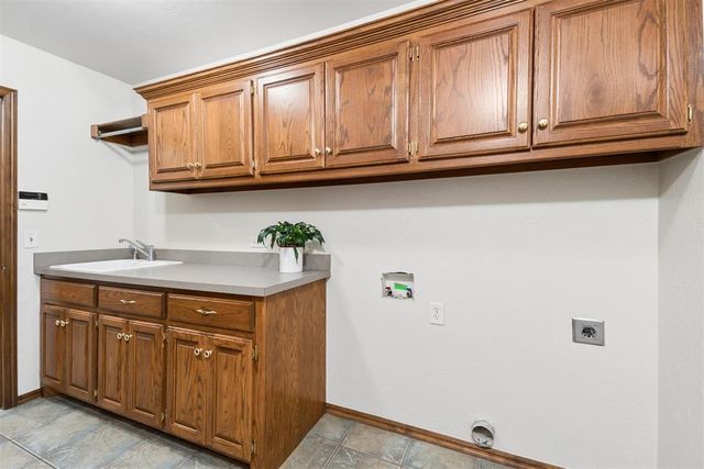 10705 Fairway Avenue, Oklahoma City, OK 73170