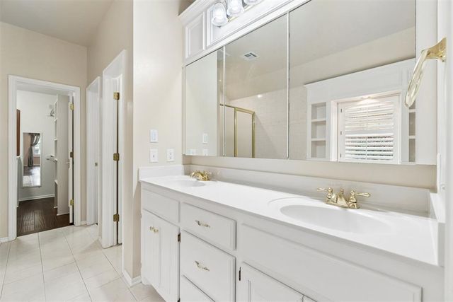 10705 Fairway Avenue, Oklahoma City, OK 73170