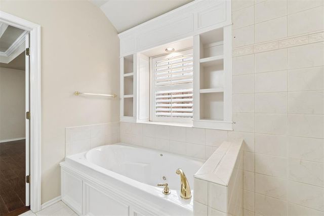 10705 Fairway Avenue, Oklahoma City, OK 73170