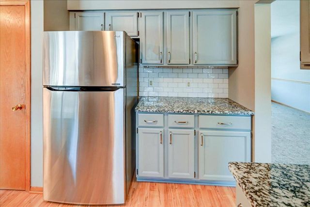 305 N High Point Road, Madison, WI 53717