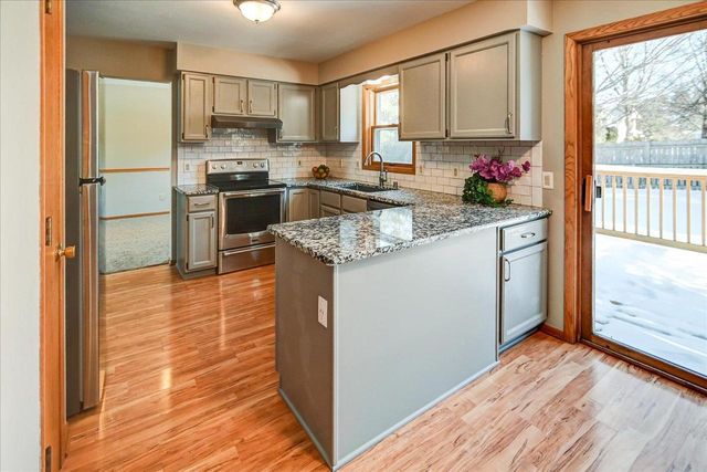 305 N High Point Road, Madison, WI 53717