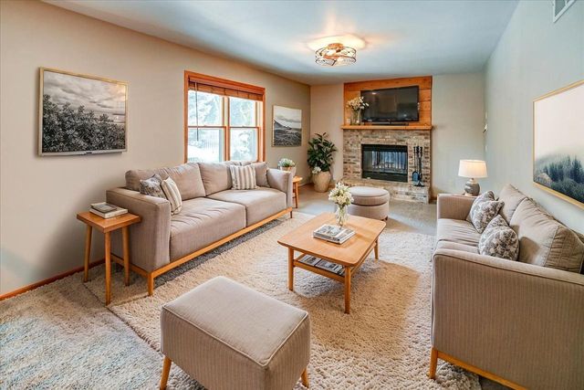 305 N High Point Road, Madison, WI 53717