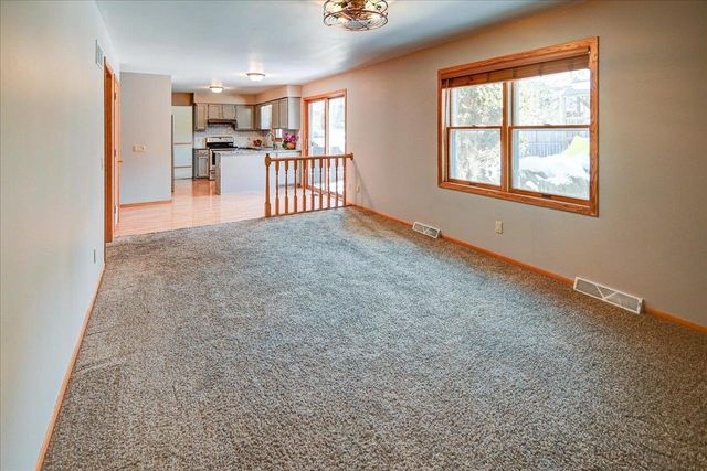 305 N High Point Road, Madison, WI 53717