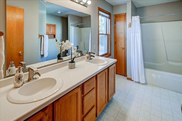 305 N High Point Road, Madison, WI 53717