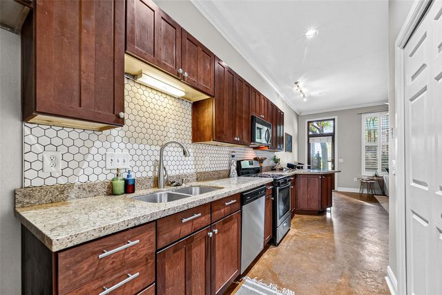 1602 Elgin Street 6, Houston, TX 77004