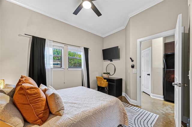 1602 Elgin Street 6, Houston, TX 77004