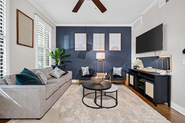 1602 Elgin Street 6, Houston, TX 77004