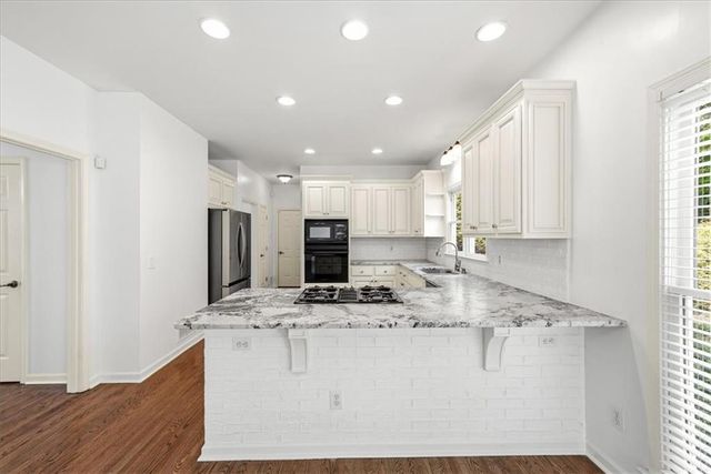 520 Waterside Court, Canton, GA 30114