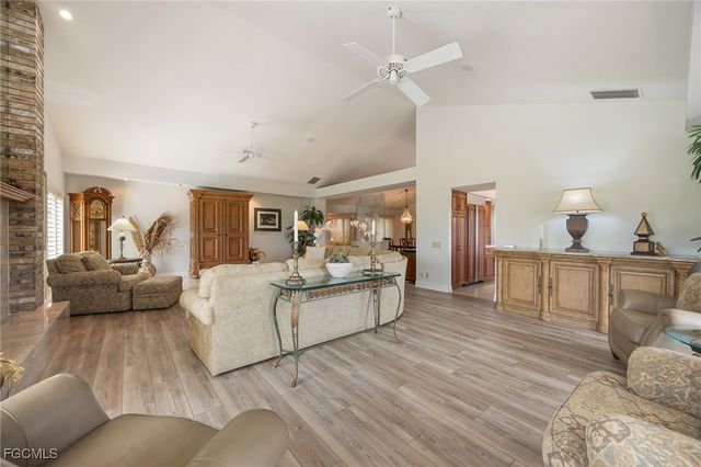 16031 Forest Oaks DR, Fort Myers, FL 33908