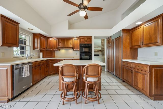 16031 Forest Oaks DR, Fort Myers, FL 33908