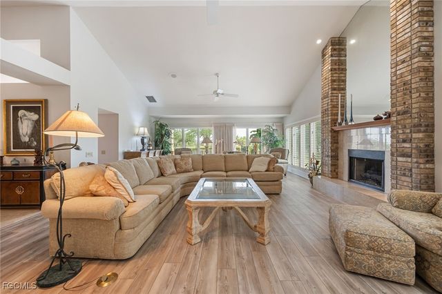 16031 Forest Oaks DR, Fort Myers, FL 33908