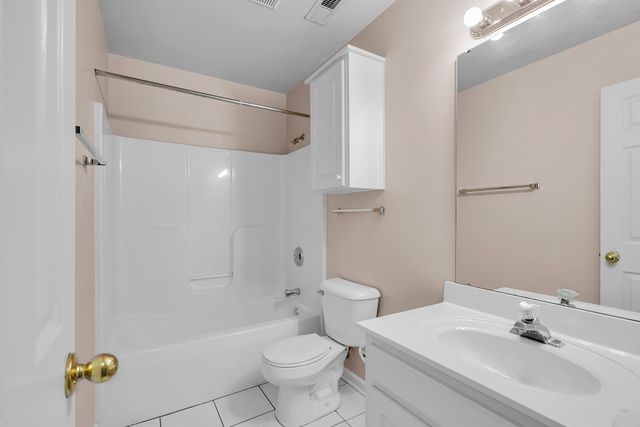 350 W Pointe Drive, Spartanburg, SC 29301