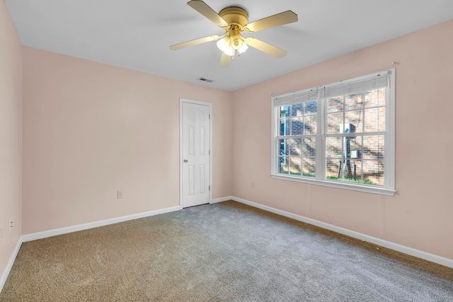 350 W Pointe Drive, Spartanburg, SC 29301