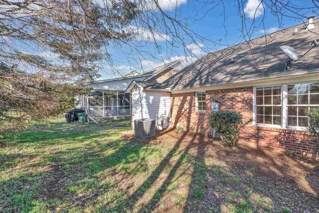 350 W Pointe Drive, Spartanburg, SC 29301