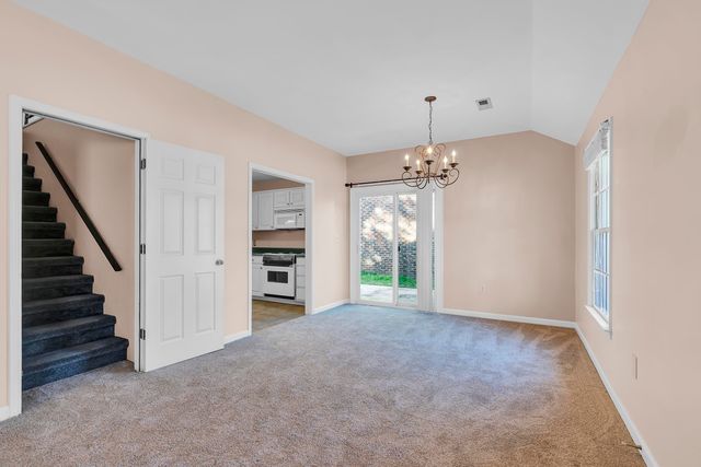 350 W Pointe Drive, Spartanburg, SC 29301