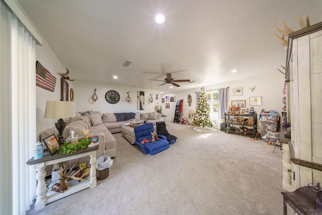 151 Rich Hollow, Batesville, AR 72501