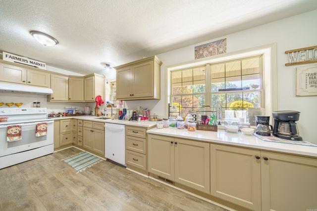 151 Rich Hollow, Batesville, AR 72501