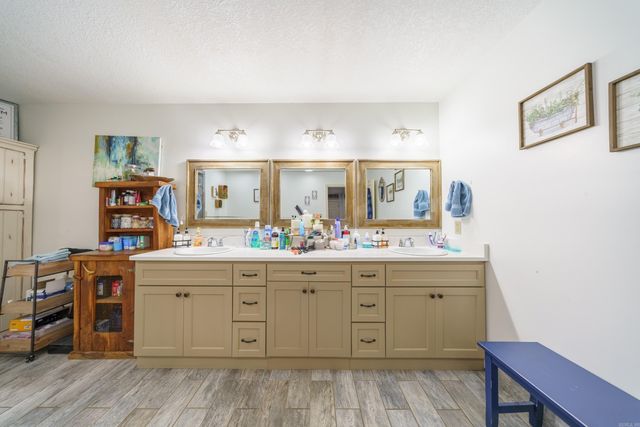 151 Rich Hollow, Batesville, AR 72501