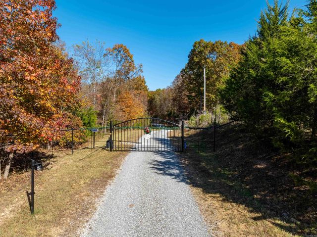 151 Rich Hollow, Batesville, AR 72501