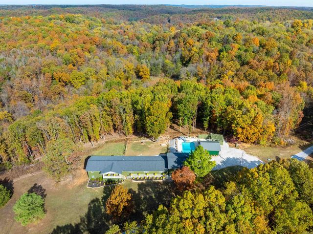 151 Rich Hollow, Batesville, AR 72501