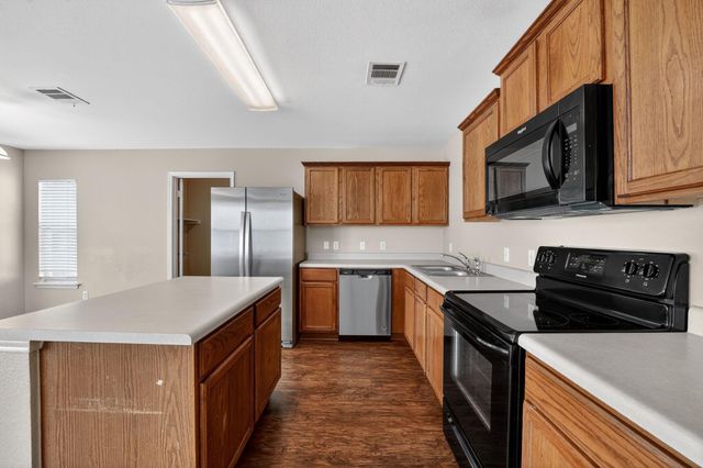 13205 Vizquel LOOP, Del Valle, TX 78617