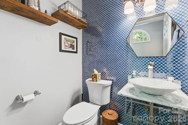 438 Serenity Mountain Road, Waynesville, NC 28786