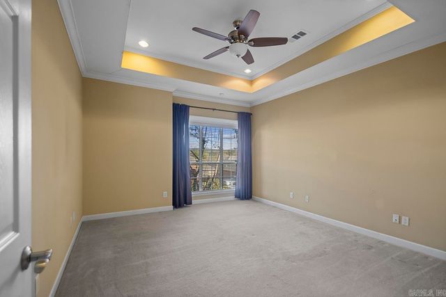 44 W Point Dr, Maumelle, AR 72113