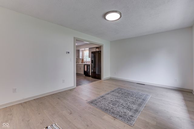 146 Parkview Drive, Whiteland, IN 46184